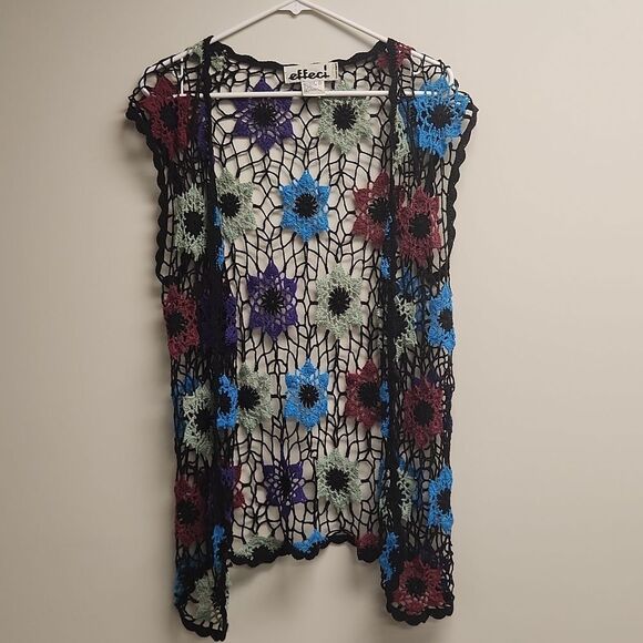 Hand Knit Floral Vest M - Picture 2 of 7